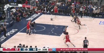 mk体育官方网站入口刚说要参加扣篮大赛🤣布泽利斯杀进内线 双手扣篮扣飞了