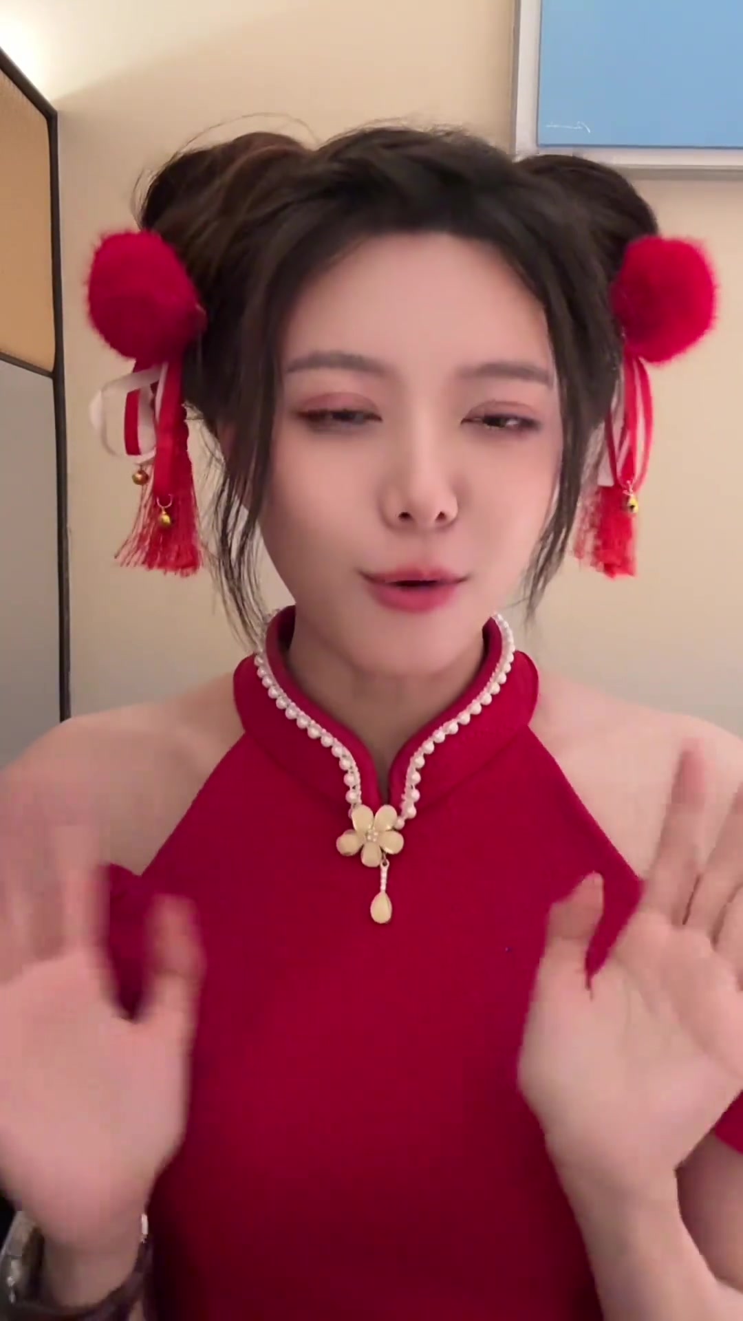 mksports体育骆歆分享视频：谁要的过年交差视频？我录了😾